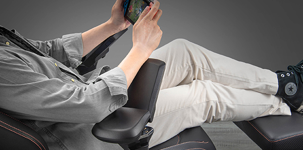 Игровое кресло Cougar ARMOR EVO M