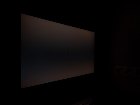 104_ravn_glowblack.jpg