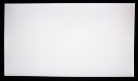 104_ravn_white.jpg
