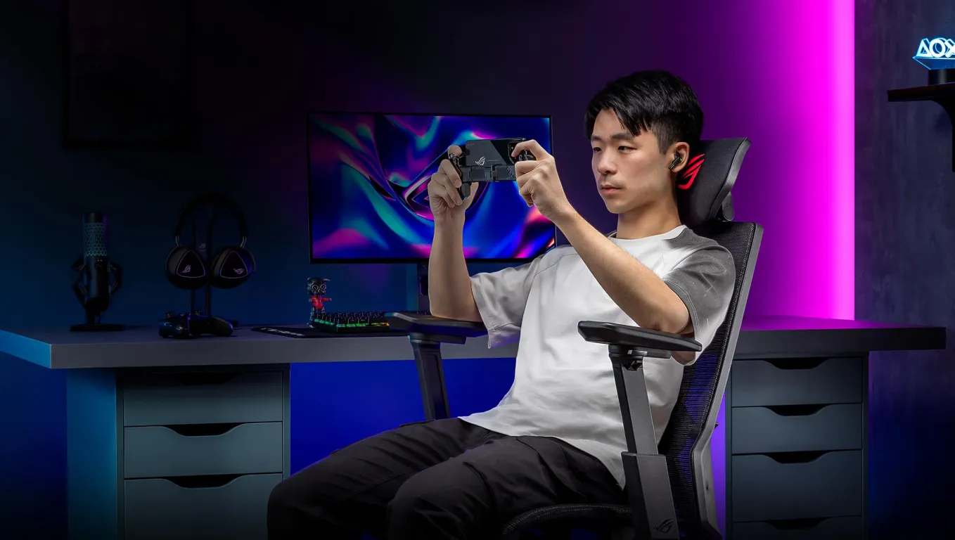 Компьютерное игровое кресло ROG Destrier Core SL400C