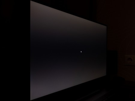 107_ravn_glowblack.jpg