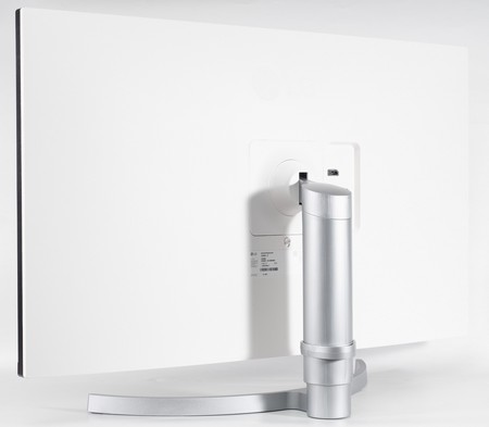 Обзор монитора LG 32UN650-W